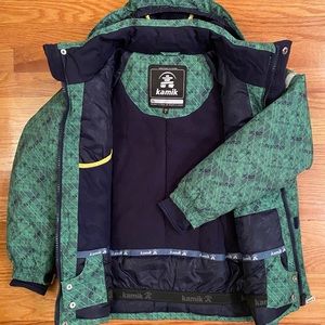 Kamik green & navy blue insulated snow ski jacket size 8 boys youth